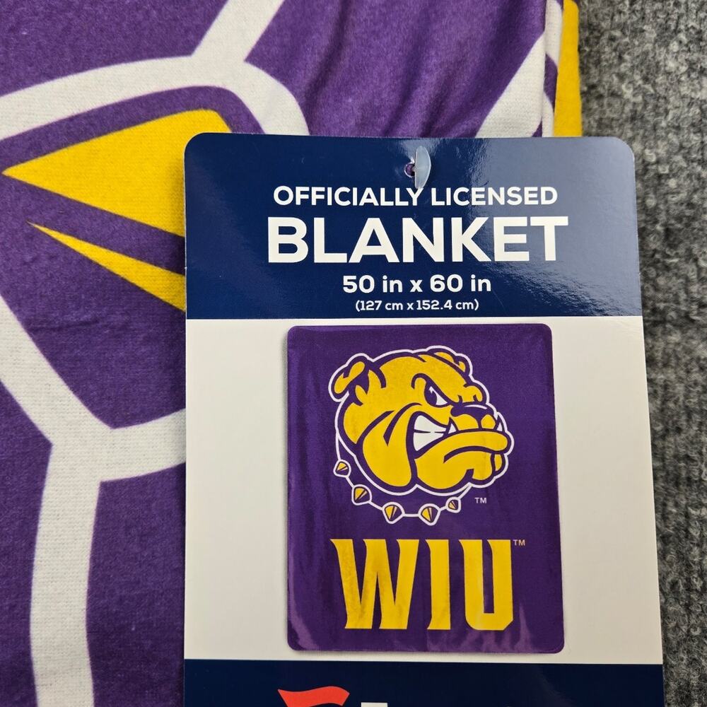 NWT Western Illinois University WIU Leatherneck Bulldogs Throw Blnket Fanatics